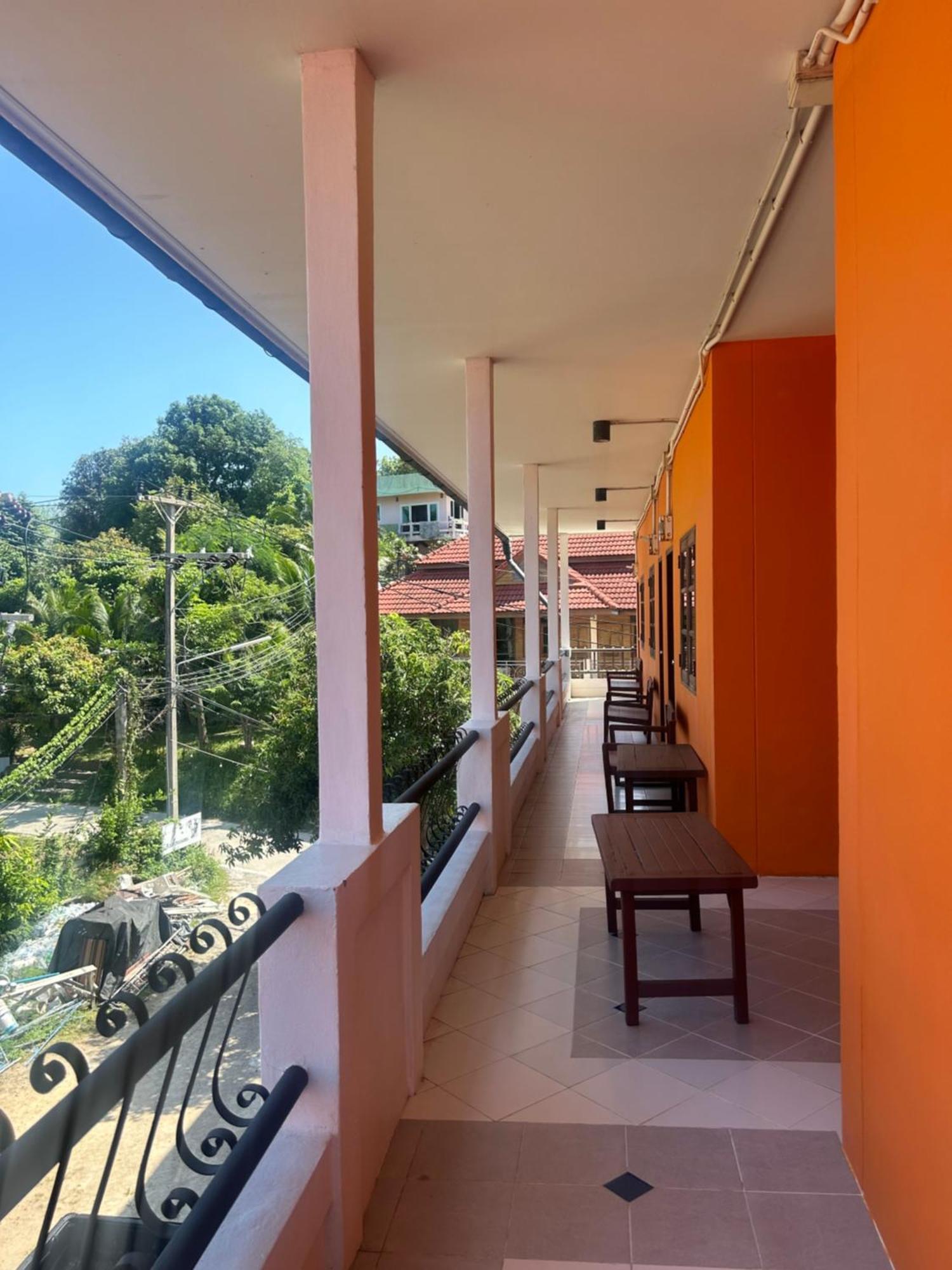 Sea Breeze Backpacker Hostel Ko Pha Ngan Exterior photo